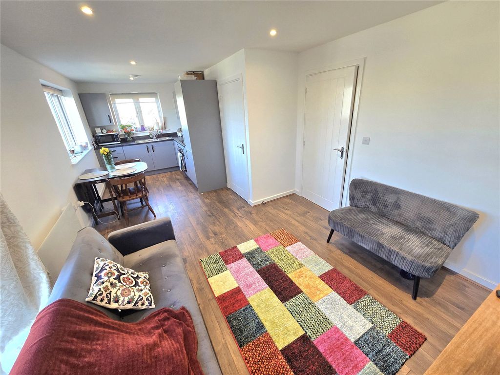 Property photo 2 of 14 Picture No. 09