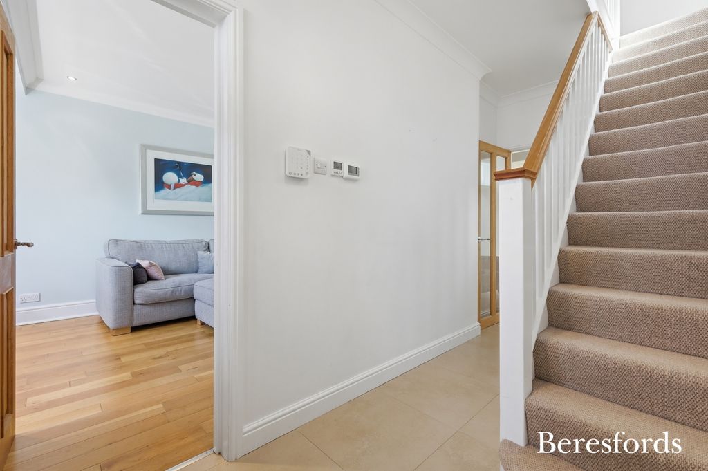 Additional image 5 of 4 bed semi-detached house for saleSeabrook Gardens, Romford RM7