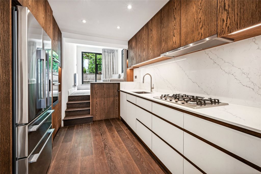 Property photo 2 of 15 Kitchen