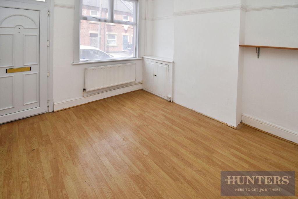 Property photo 2 of 9 Pbox-Img.Jpg