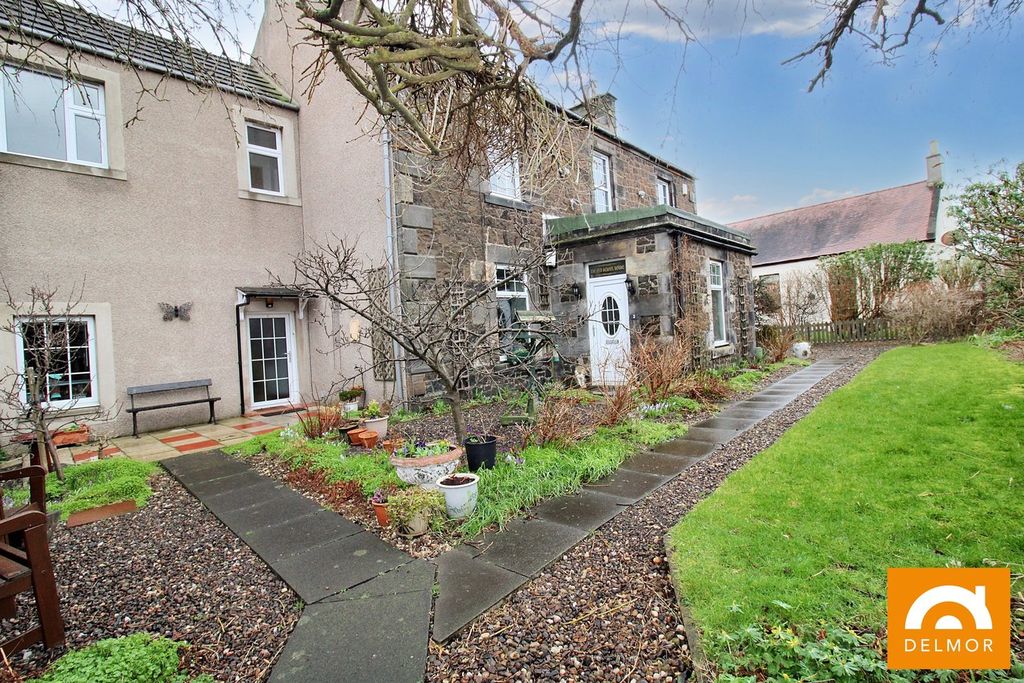 Property photo 2 of 21