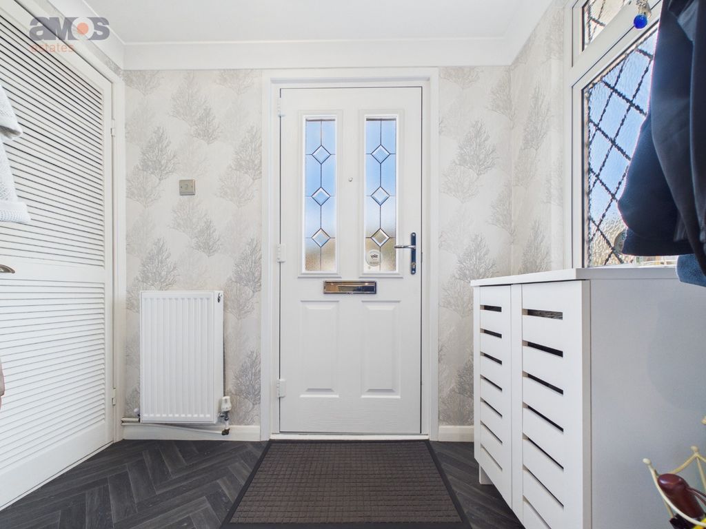 Property photo 3 of 29 4951656