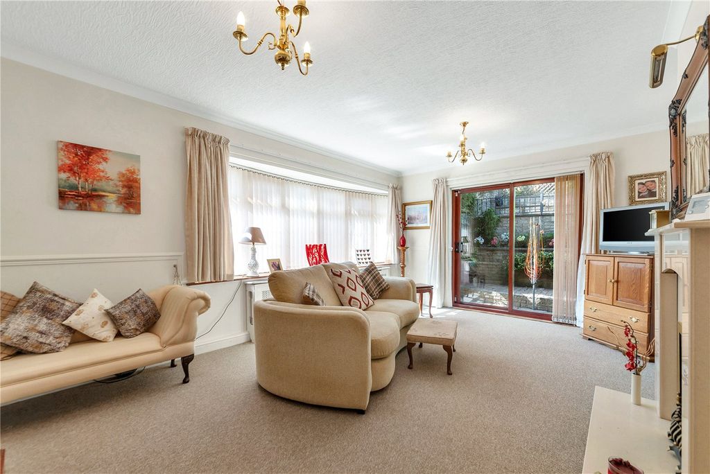 Property photo 2 of 17 Picture No. 02
