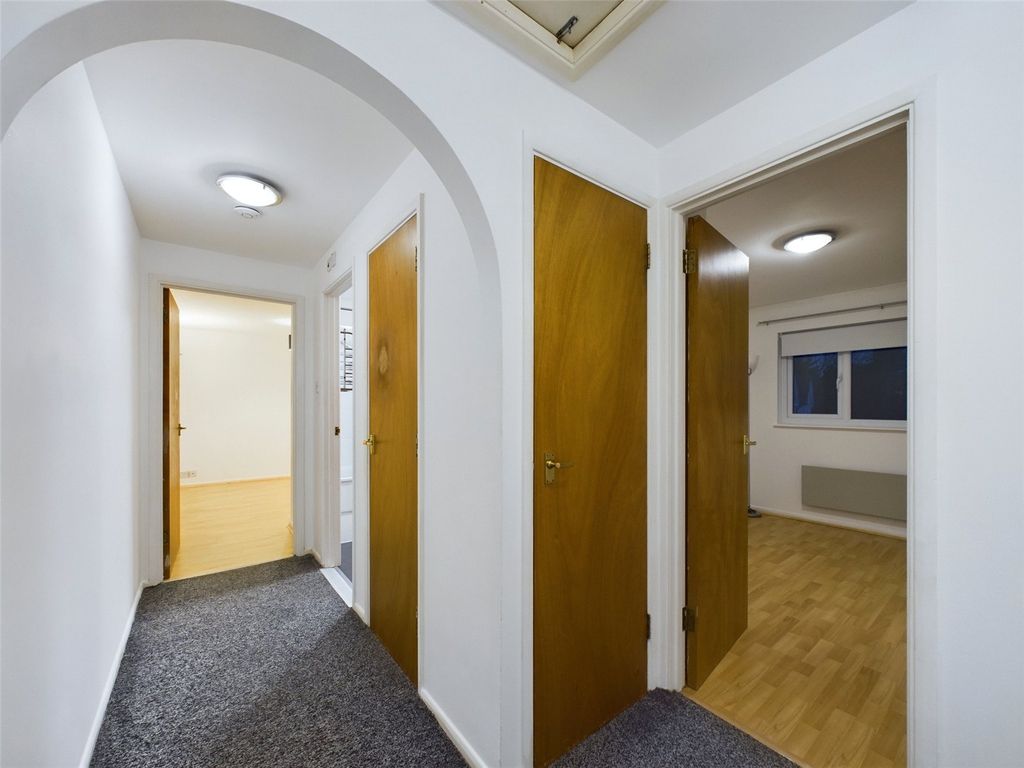 Property photo 2 of 12 Picture No. 04
