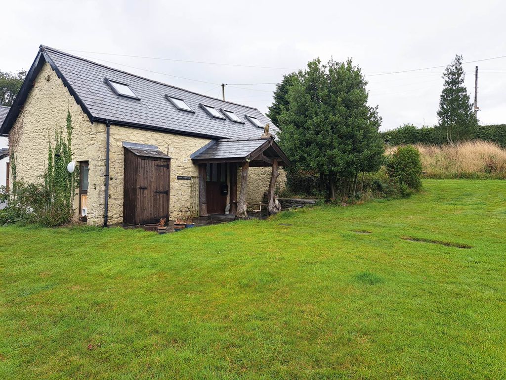 Property photo 1 of 8