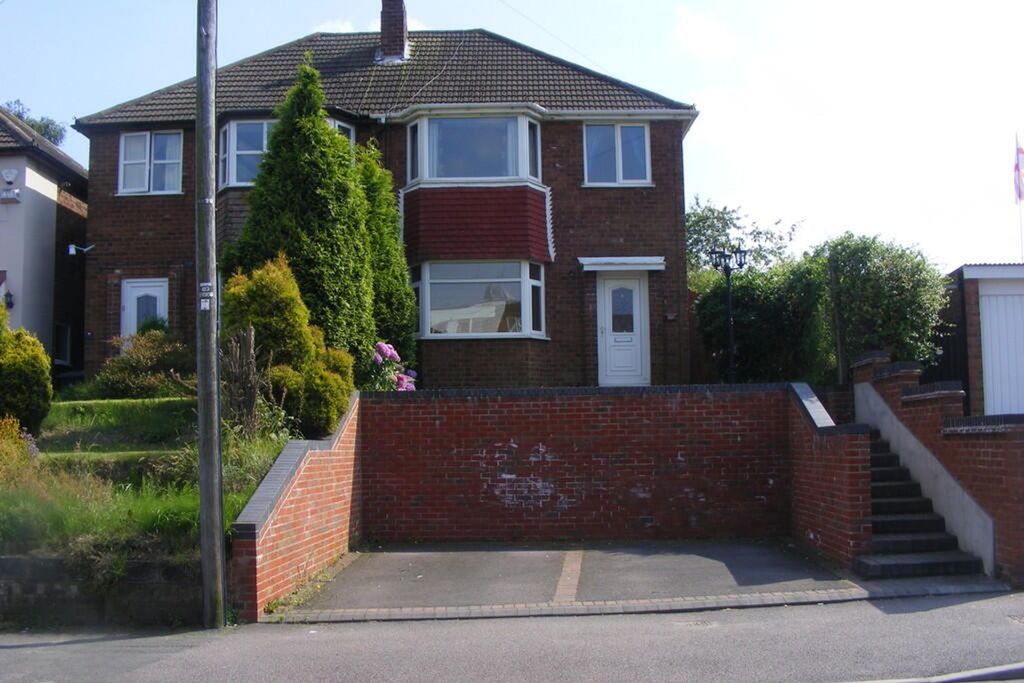 Property photo 1 of 11