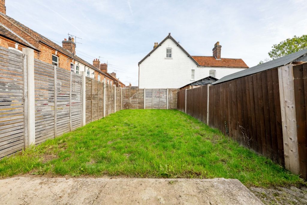 Property photo 3 of 22