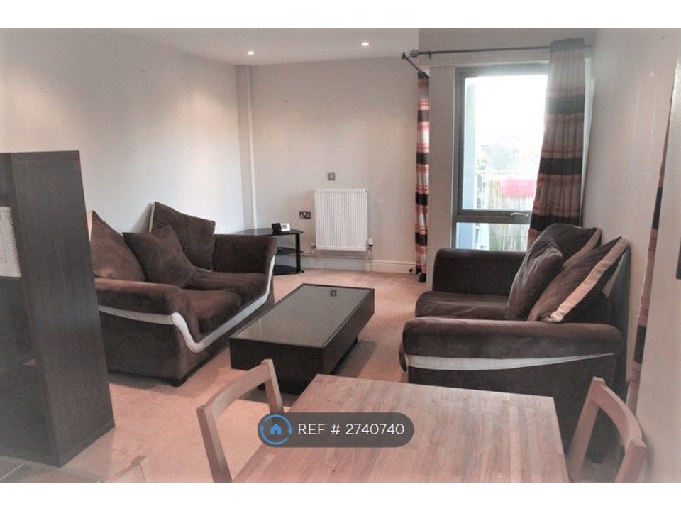 Property photo 1 of 13 Living Room 1