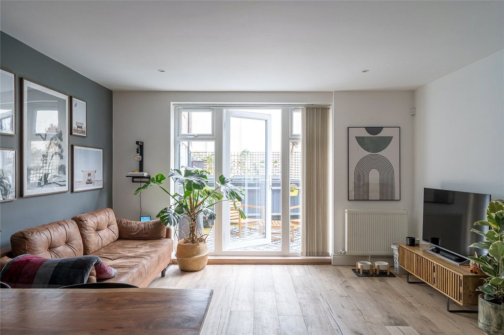 Property photo 2 of 12 Picture No. 12