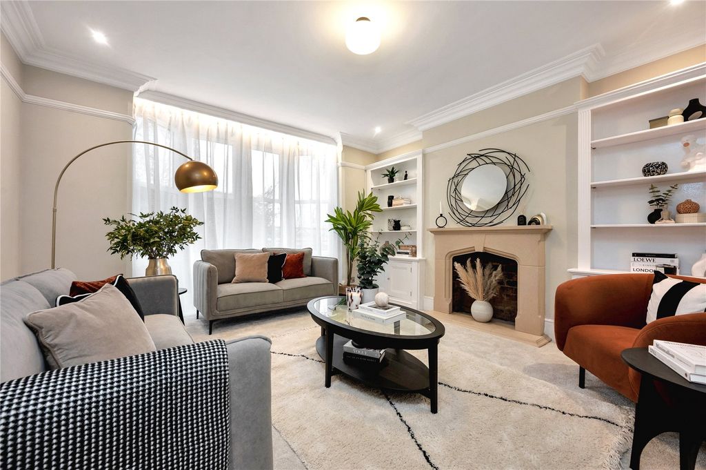 Property photo 3 of 28 Picture 3