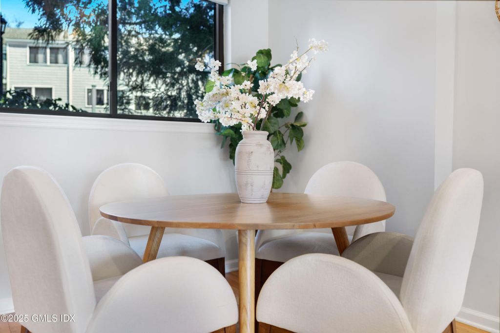 Property photo 3 of 20 <Alttext/>