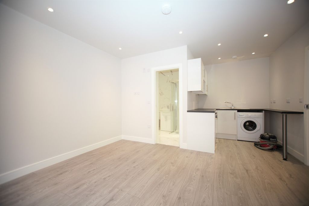 Property photo 2 of 3 (Main)