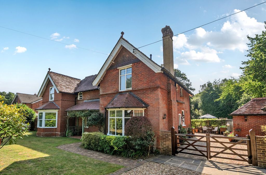 Property photo 1 of 30