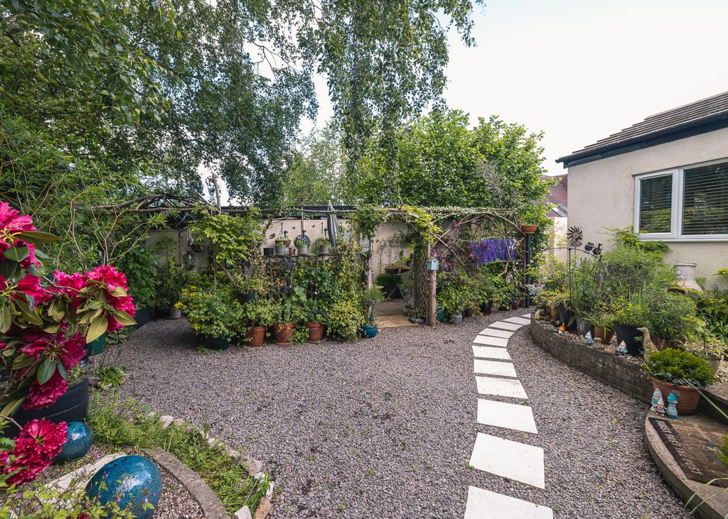 Property photo 3 of 13 Picture No. 22