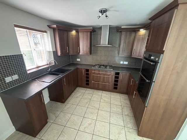 Property photo 2 of 17 Bedroom 1