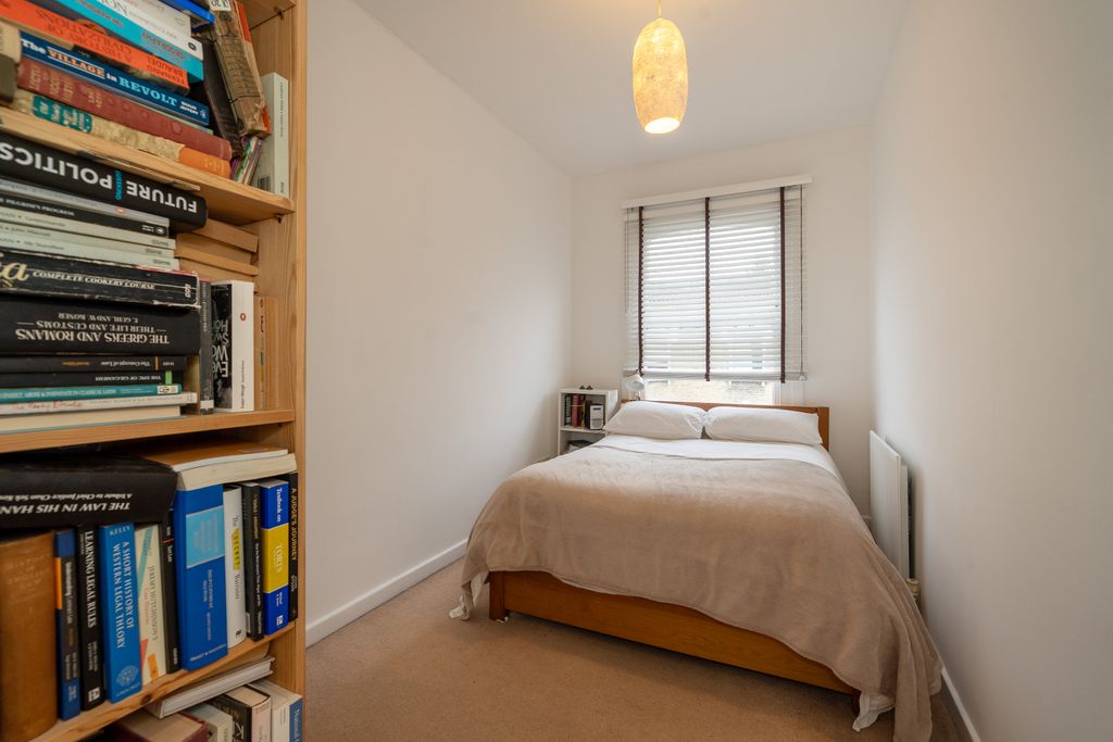 Property photo 3 of 7