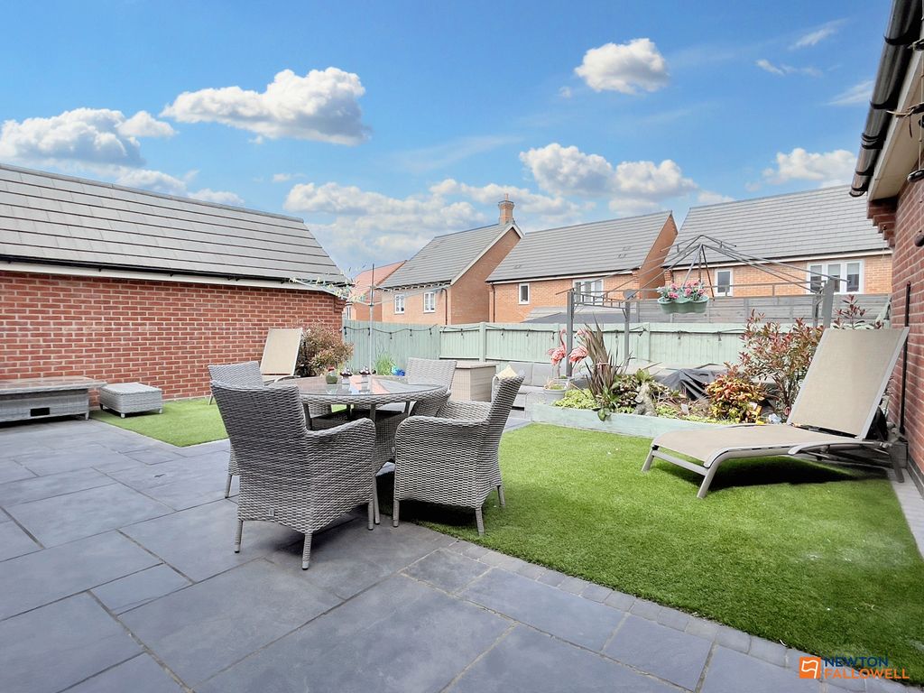 Property photo 3 of 39