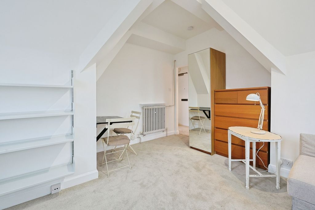 Property photo 2 of 14 Open Plan Living