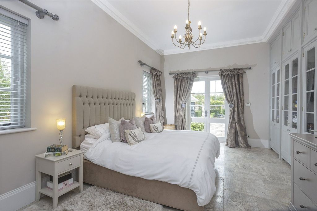 Additional image 10 of 6 bed detached house for saleEvesham, Worcestershire WR11