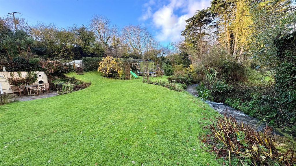 Property photo 3 of 36 2 - Copy.Jpg