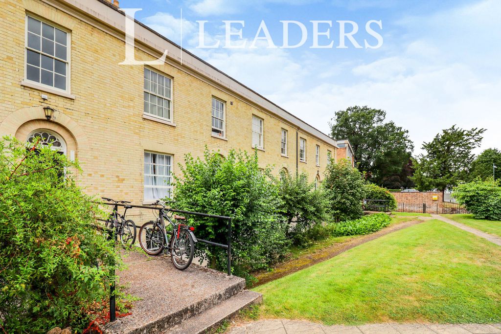 Property photo 1 of 10 Main Building