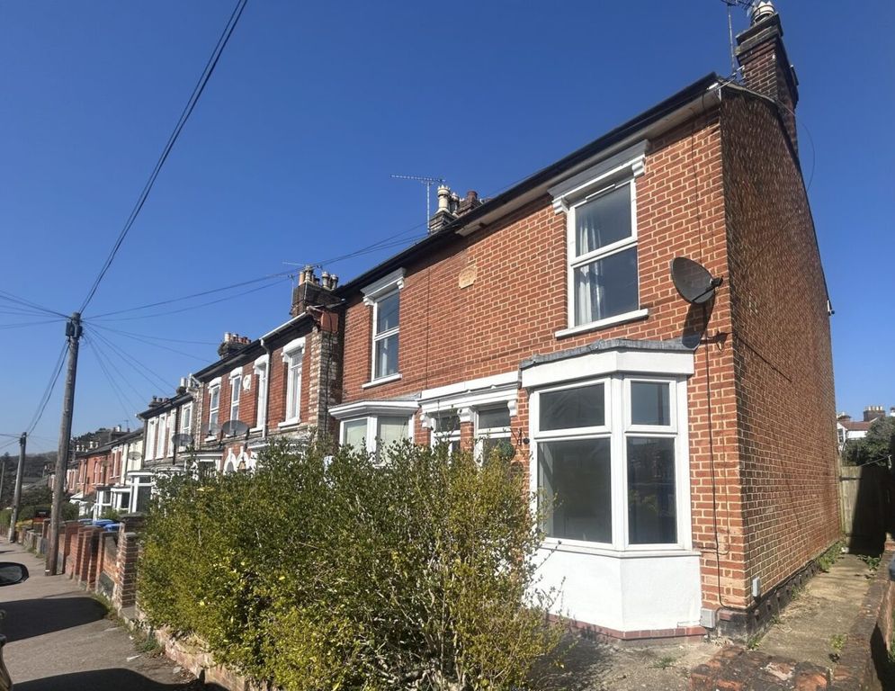 Property photo 1 of 6