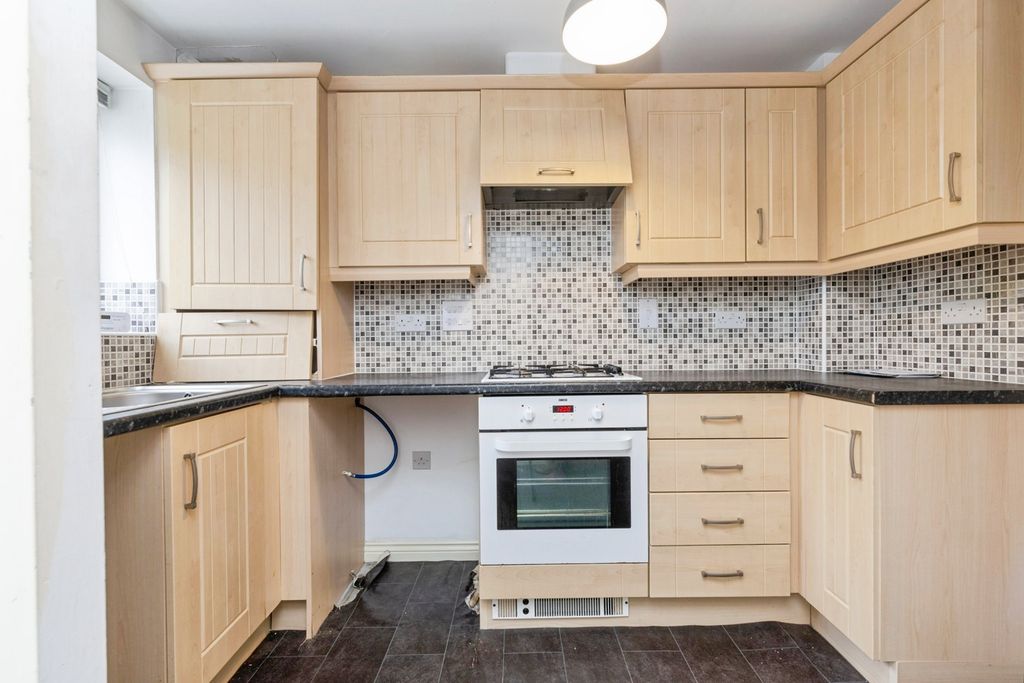 Property photo 2 of 15 Pbox-Img.Jpg