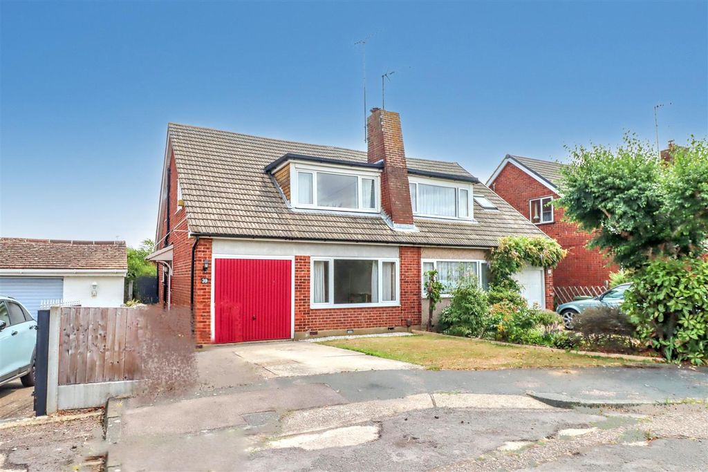 Property photo 1 of 17 39 Margarite Front.Jpg