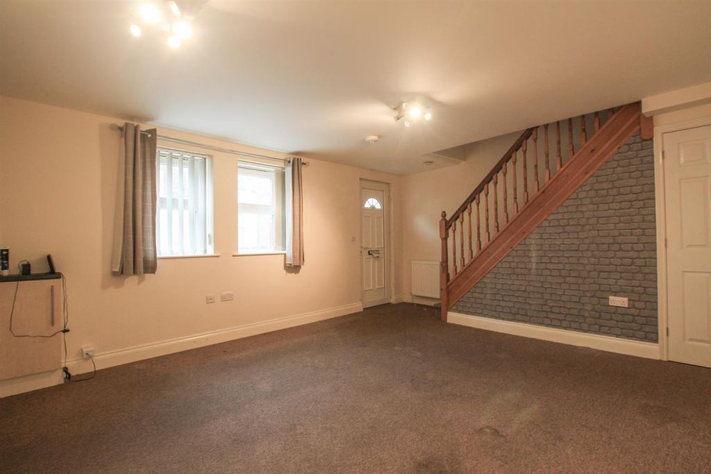 Property photo 2 of 6 Img_1627.Jpg