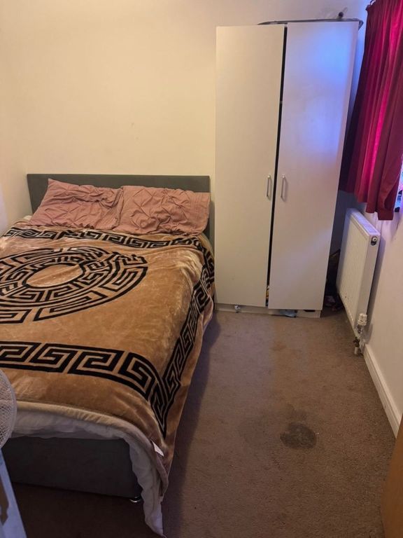 Property photo 1 of 3