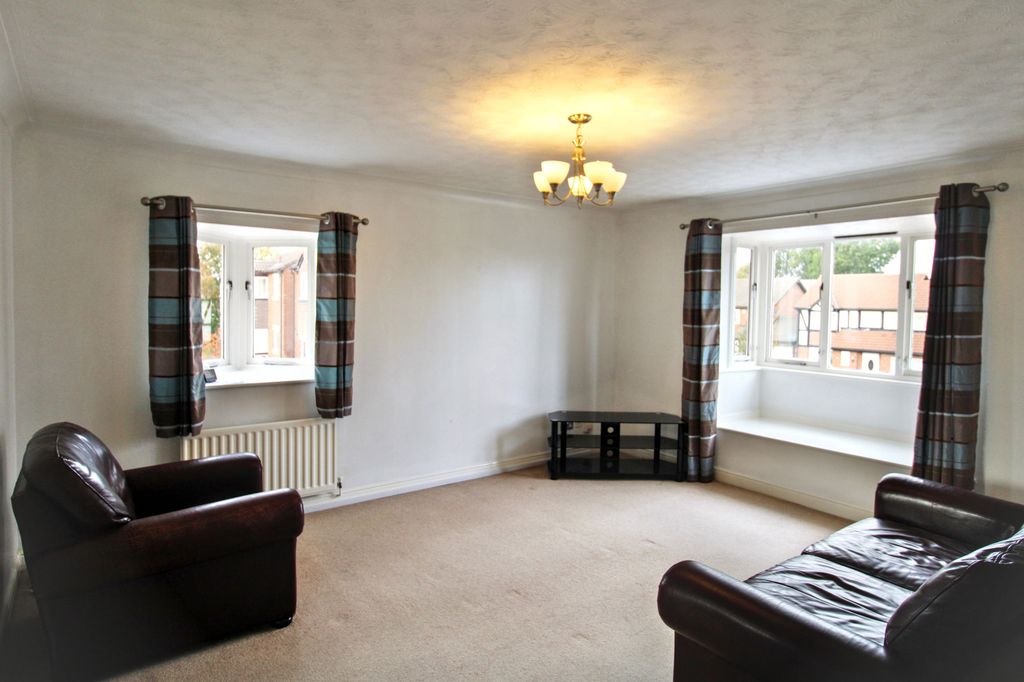 Property photo 2 of 6