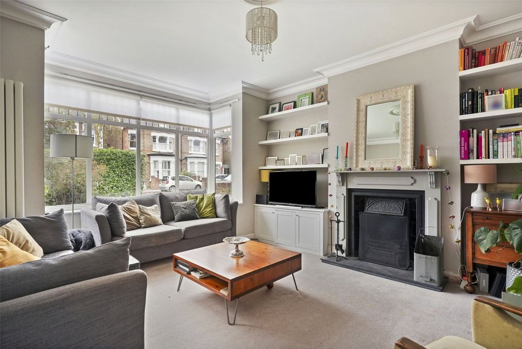 Property photo 3 of 17 Picture No. 16