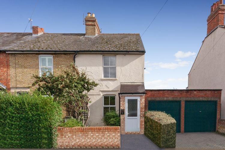 Property photo 1 of 9 237533