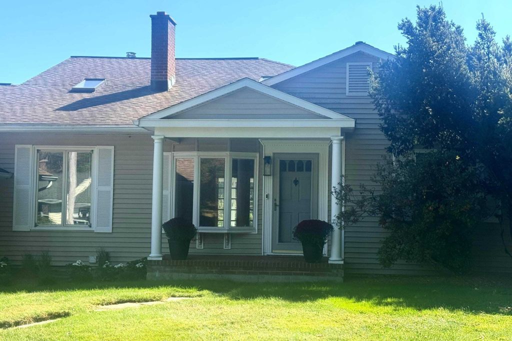 Property photo 1 of 31