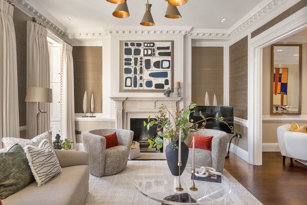 Additional image 6 of 8 bed terraced house to rentCheyne Walk, Chelsea SW3