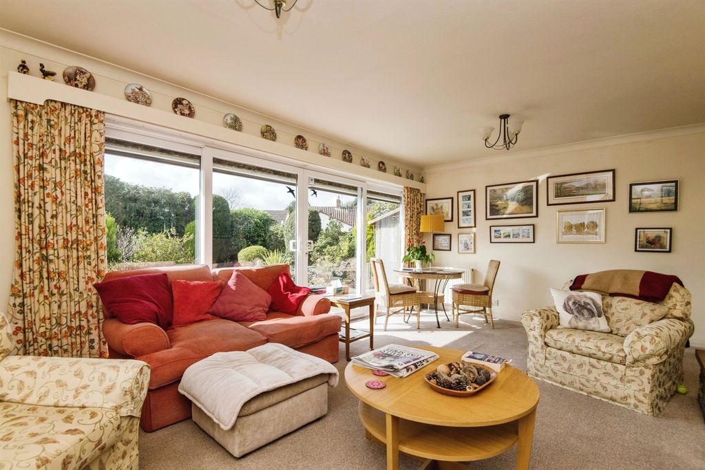 Property photo 3 of 15