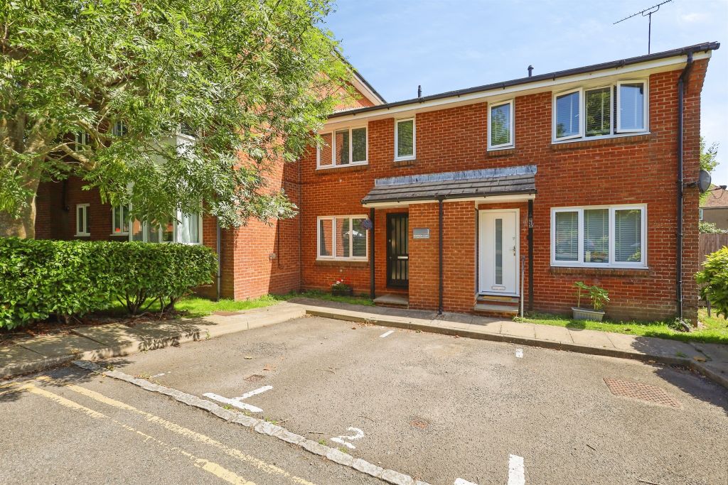 Property photo 1 of 9