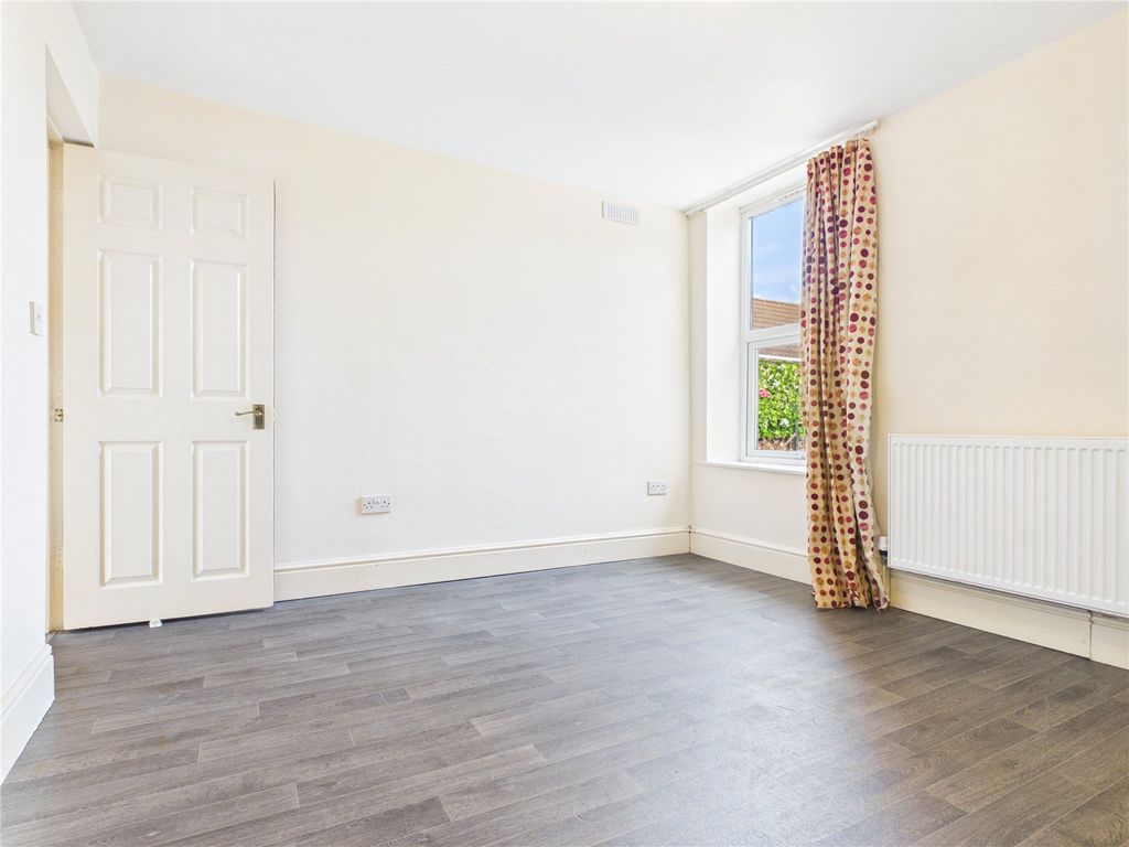 Property photo 1 of 7 Picture No. 04