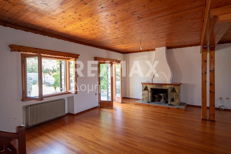 Property photo 1 of 25