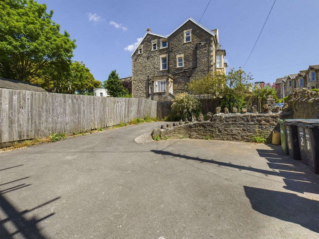 Additional image 16 of 2 bed flat for saleDorset House, 1 Marine Parade, Clevedon, North Somerset BS21