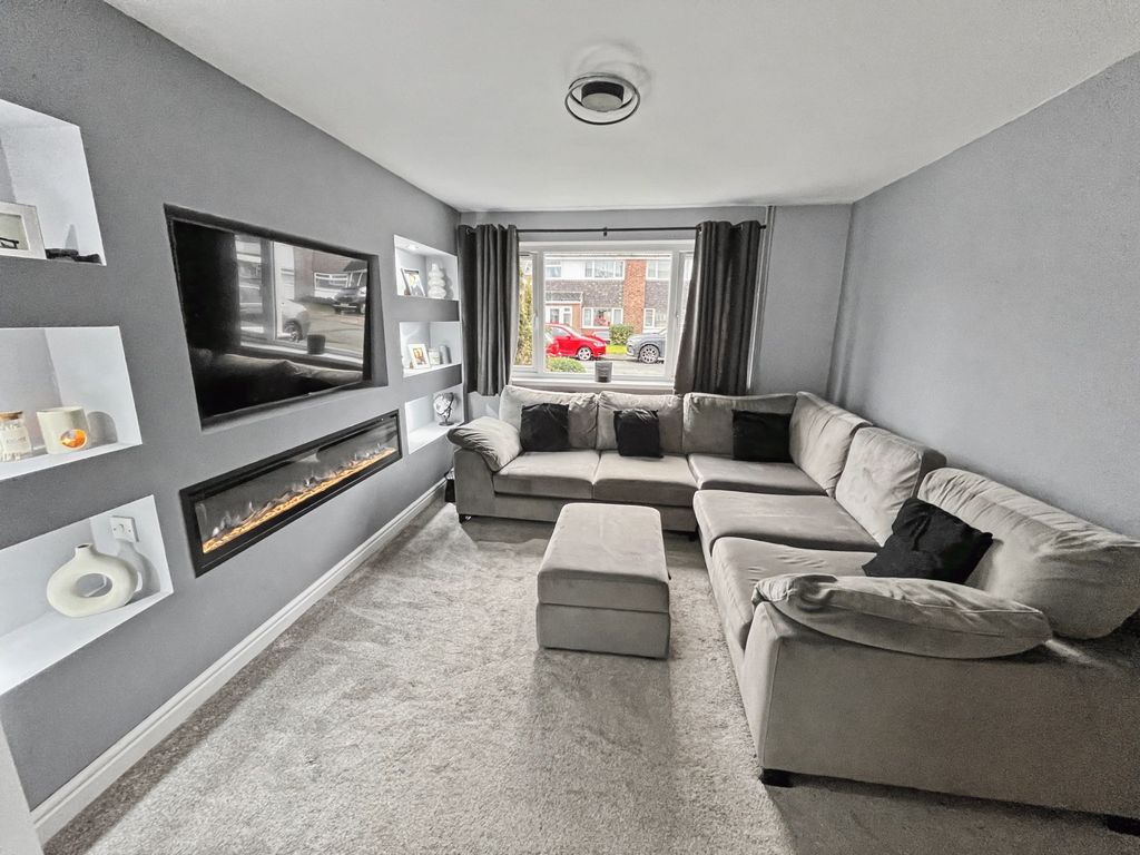 Property photo 2 of 29