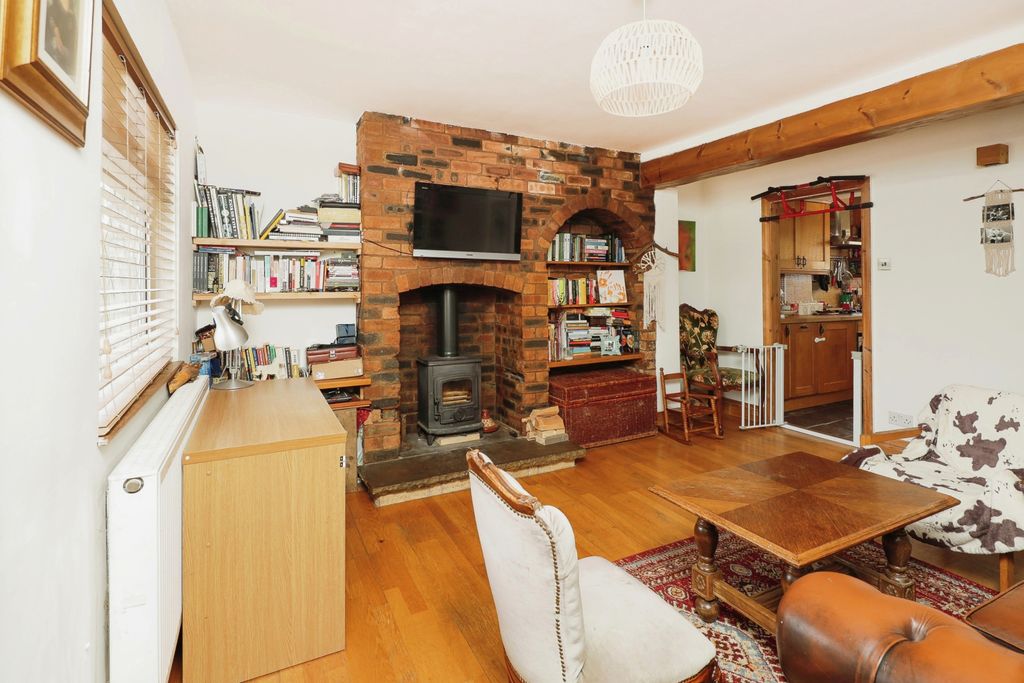 Property photo 2 of 17 Photography