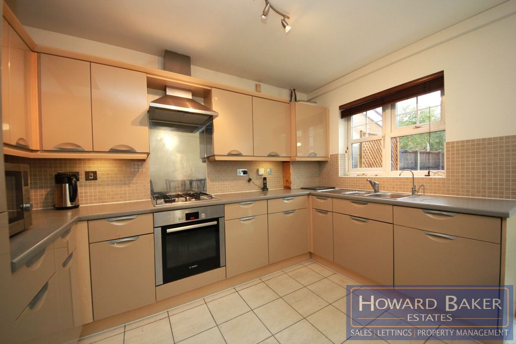 Property photo 2 of 11 Img_349_1_Original