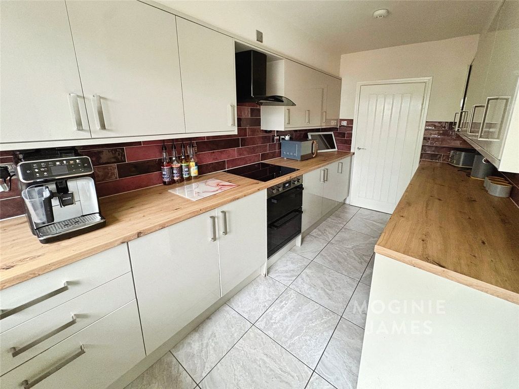 Property photo 3 of 15 Picture No. 09