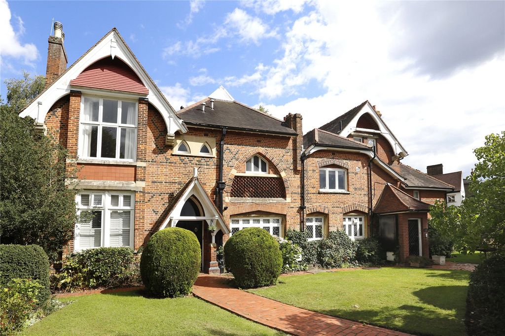 Property photo 1 of 16 Picture No. 08