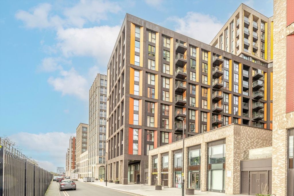 Property photo 1 of 2