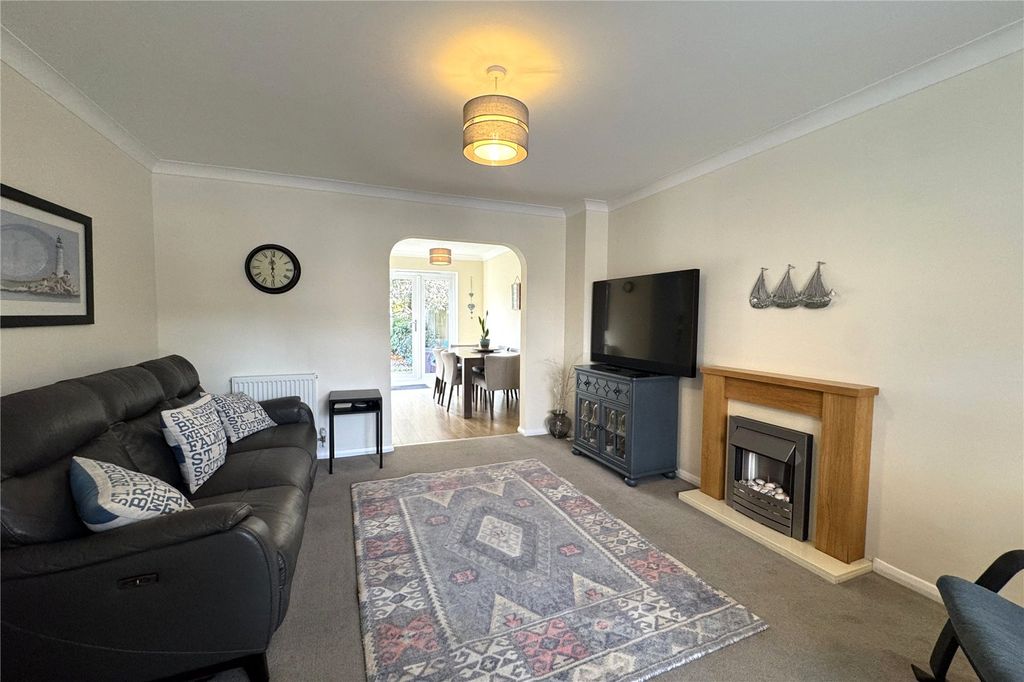 Property photo 3 of 19 Picture 3