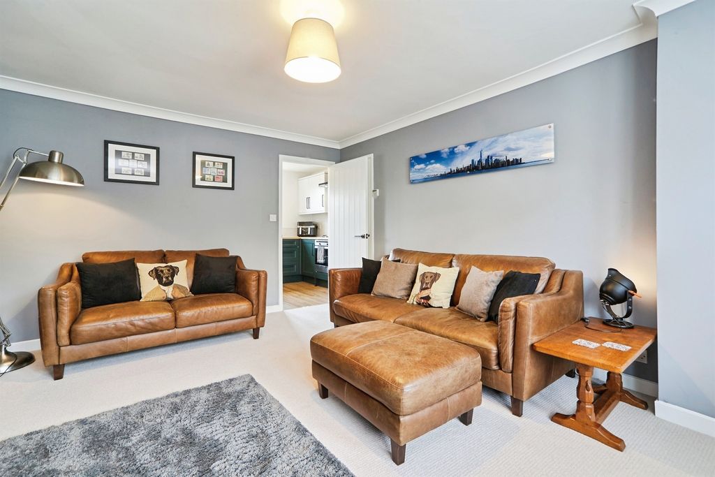 Property photo 3 of 16