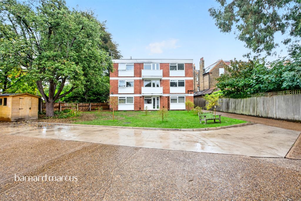Property photo 1 of 8