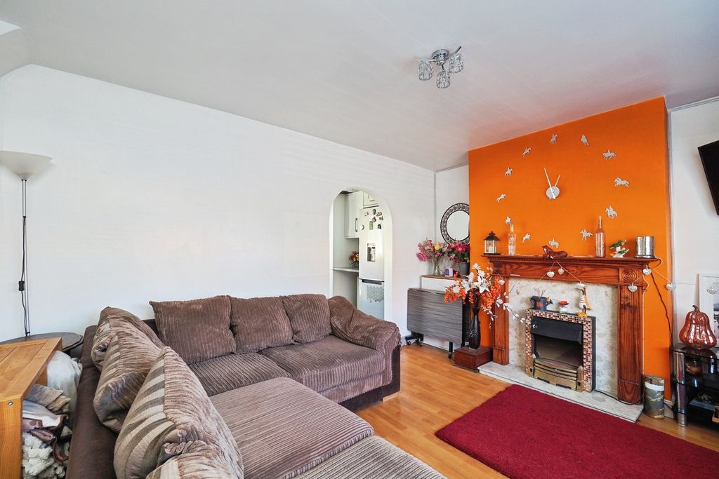 Property photo 3 of 20 Pbox-Img.Jpg